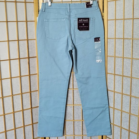 NWT Gloria Vanderbilt Amanda light blue denim jeans baby blue color size 6 Short - Picture 2 of 16